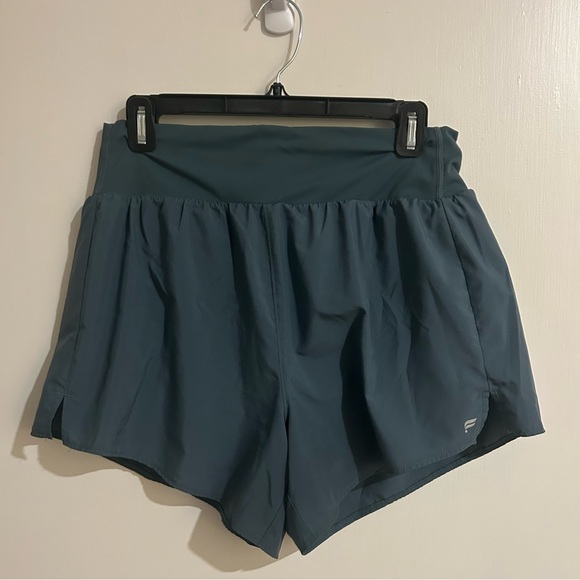 Fabletics Sun Chaser Short 4.5" - Picture 4 of 4